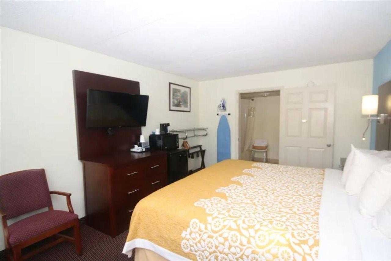 Hamilton Inn Jonesville I-77 外观 照片