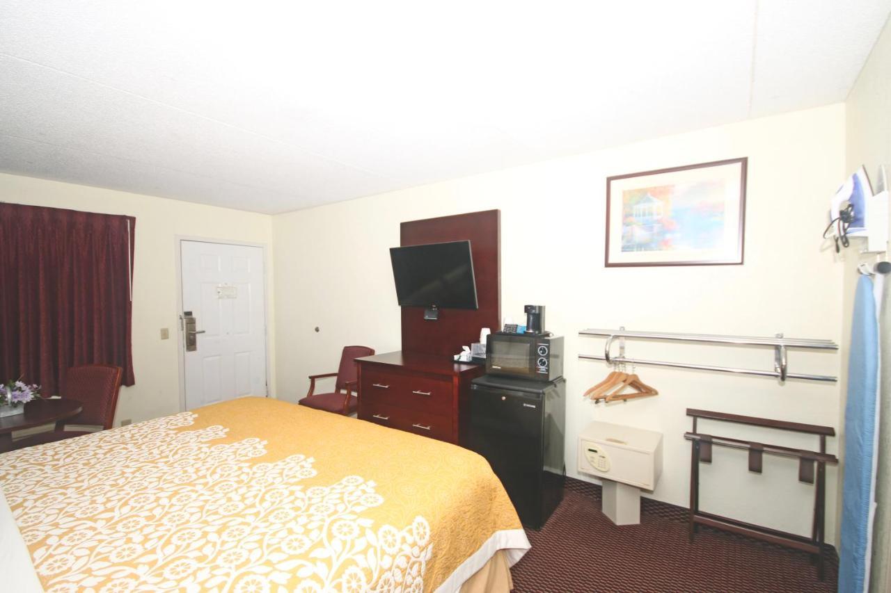 Hamilton Inn Jonesville I-77 外观 照片